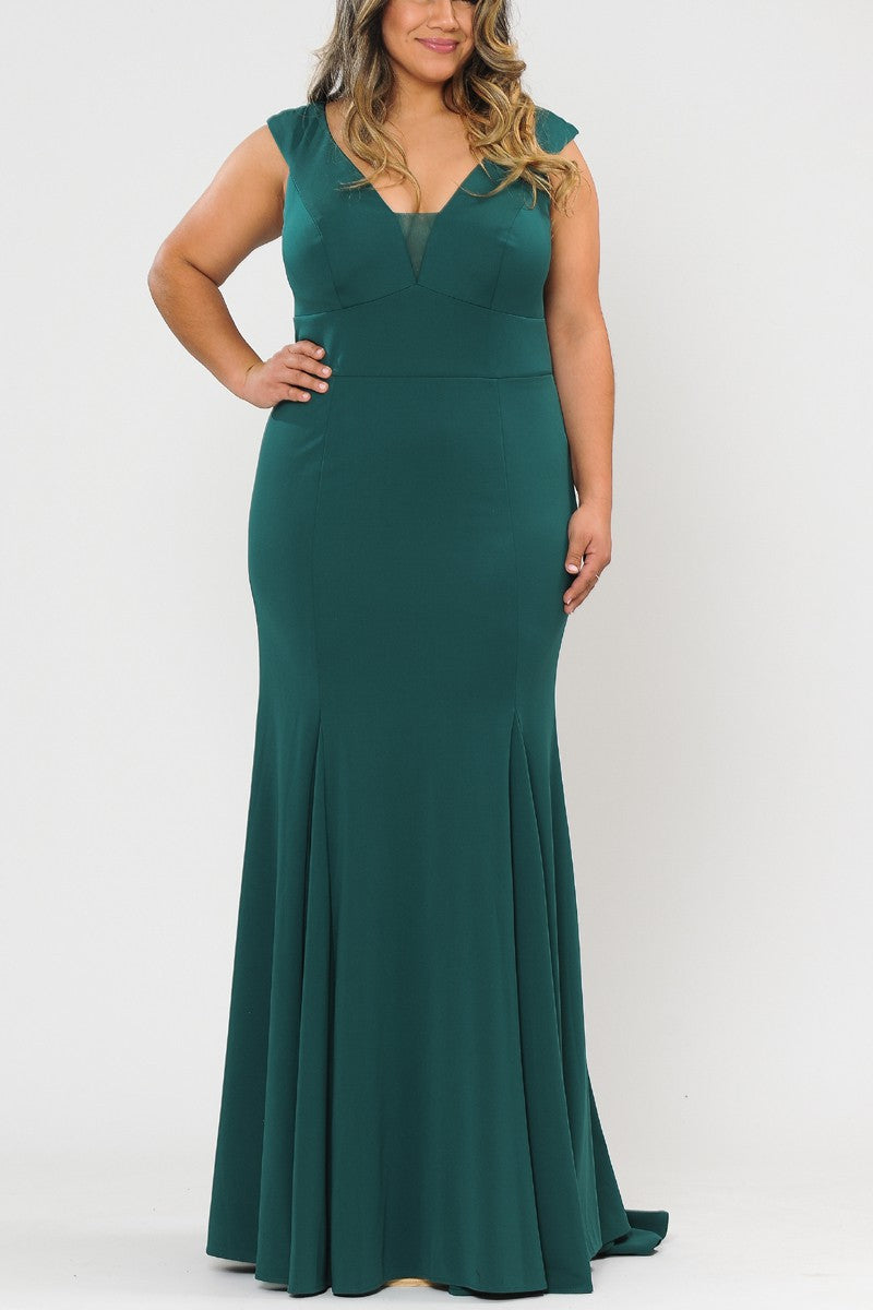 2025 Emerald Sleeveless Plus Gown🤍-Market Grey Boutique