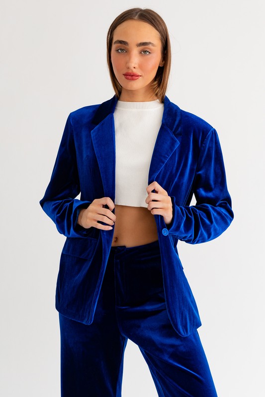 SINGLE BUTTON VELVET BLAZER