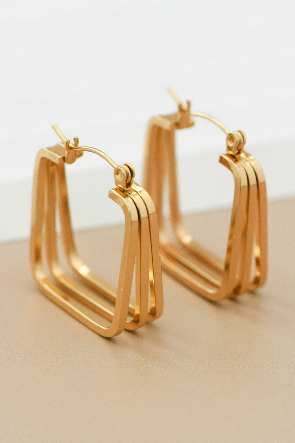 Simple Squares Hoop Earrings-Market Grey Boutique
