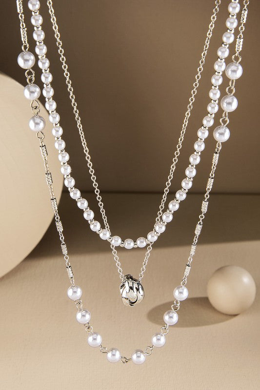 Triple Layer Pearl and Chain Link Necklace