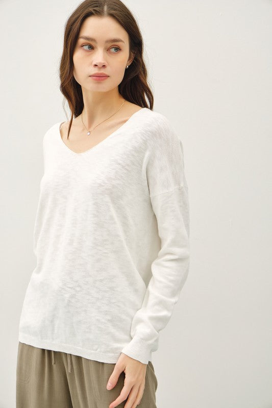 WHITE V-NECKLINE COTTON SLUB SWEATER