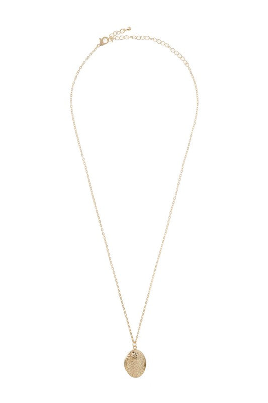 Gold Antique Pattern Oval Pendant Necklace