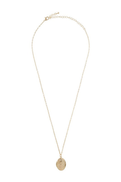 Gold Antique Pattern Oval Pendant Necklace