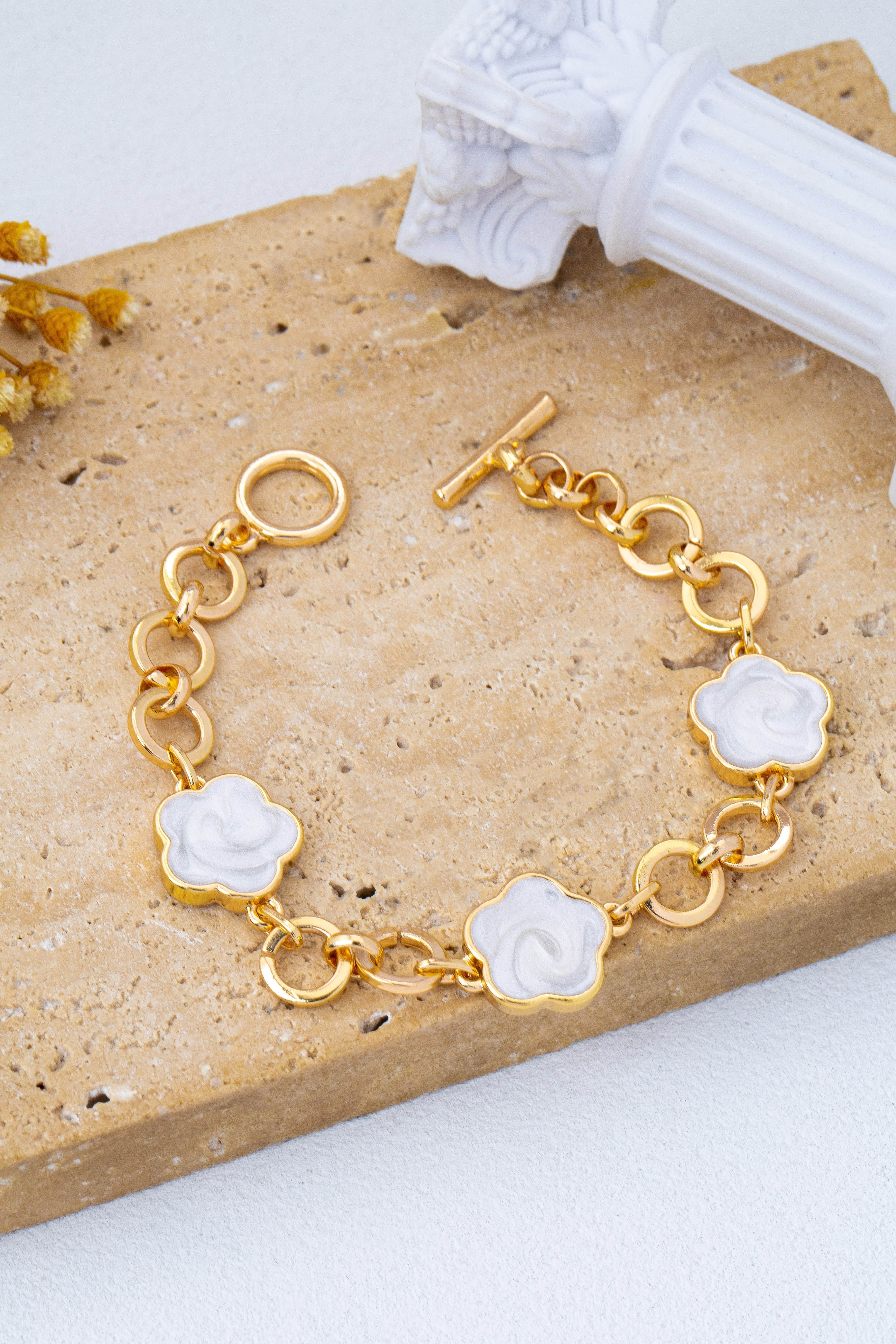 Enamel Quatrofoil Link Toggle Bracelet