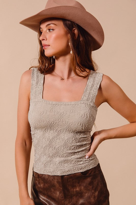 FLORAL JACQUARD SEAMLESS TANK