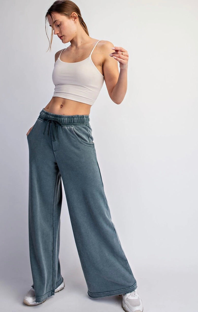 Mineral Washed Everyday Wide Leg Pant