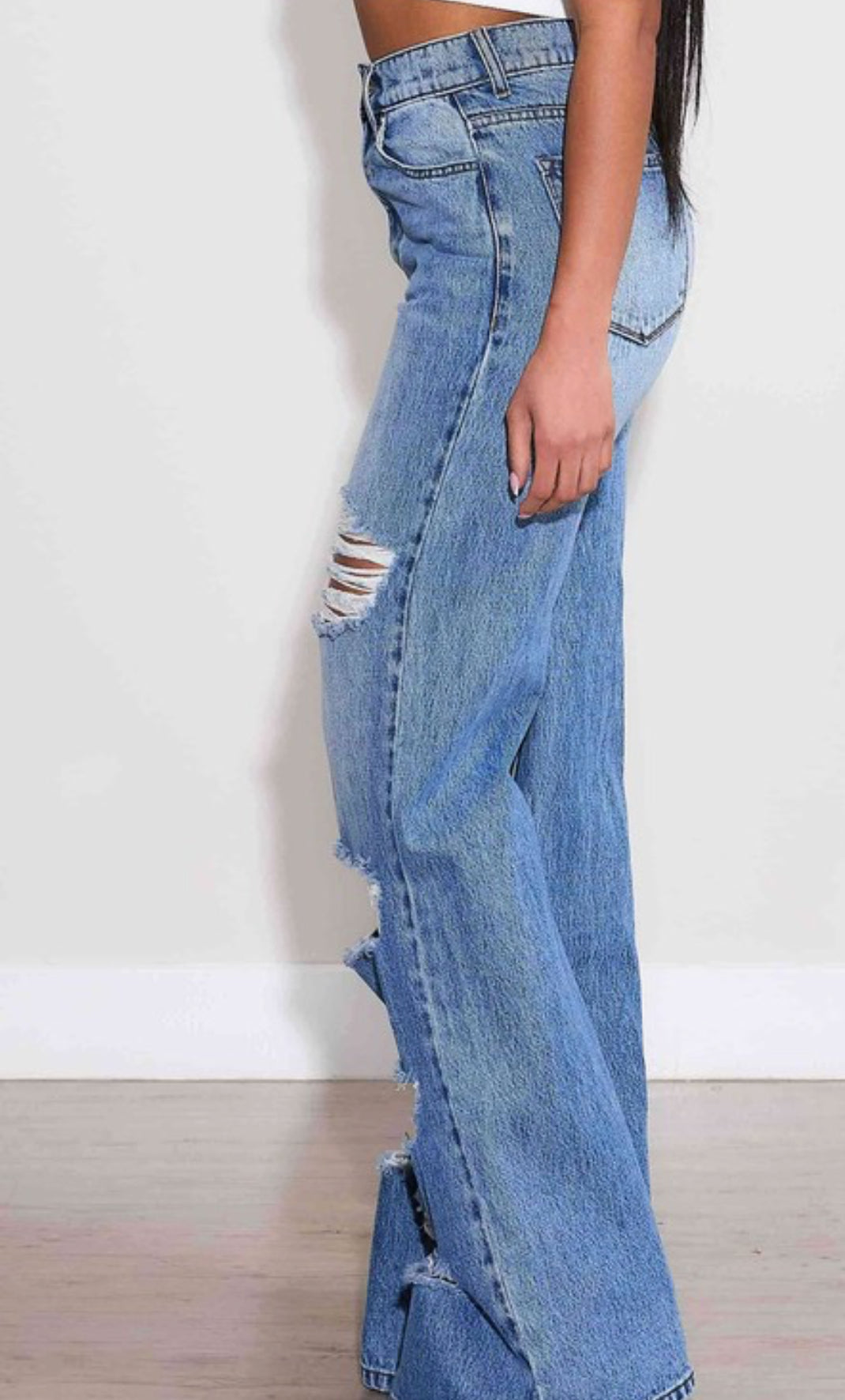 HR Distressed M.I.U. Baggy Denim