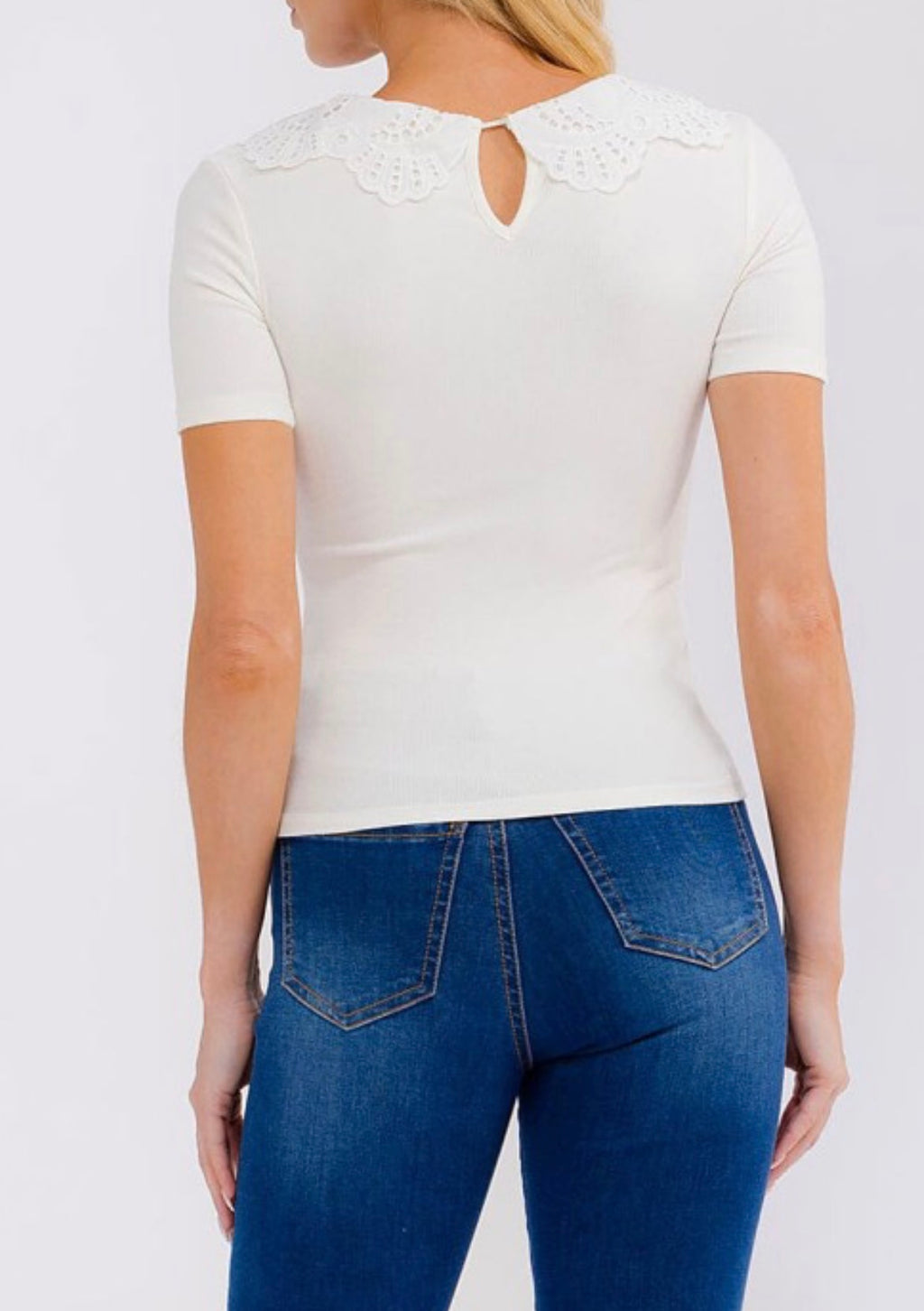 Eyelet Bow Detailed Knit SS Top