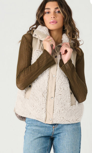 DEX Mix it Up Cozy Vest