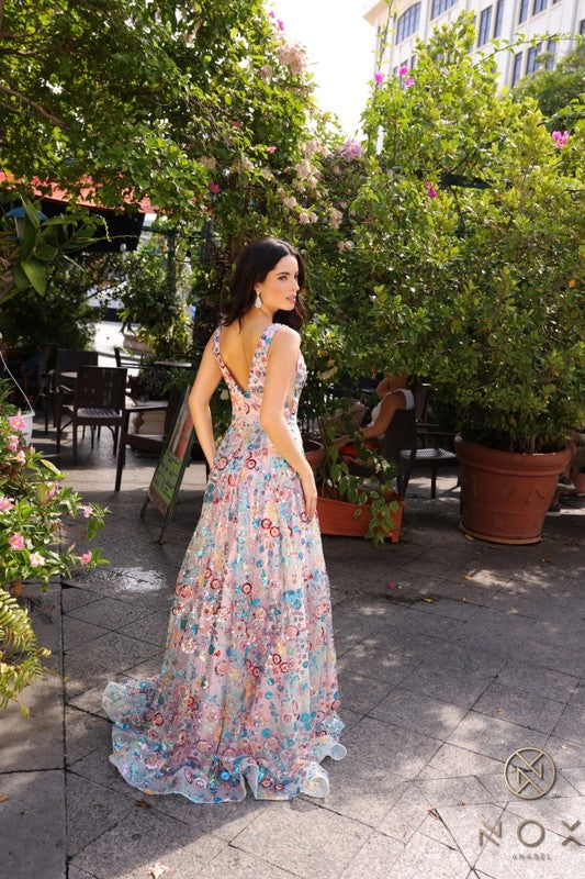 2025 SEQUINED FLORAL LAYERED GOWN🤍