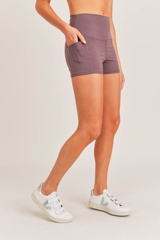 Tapered Band Essential Short Shorts